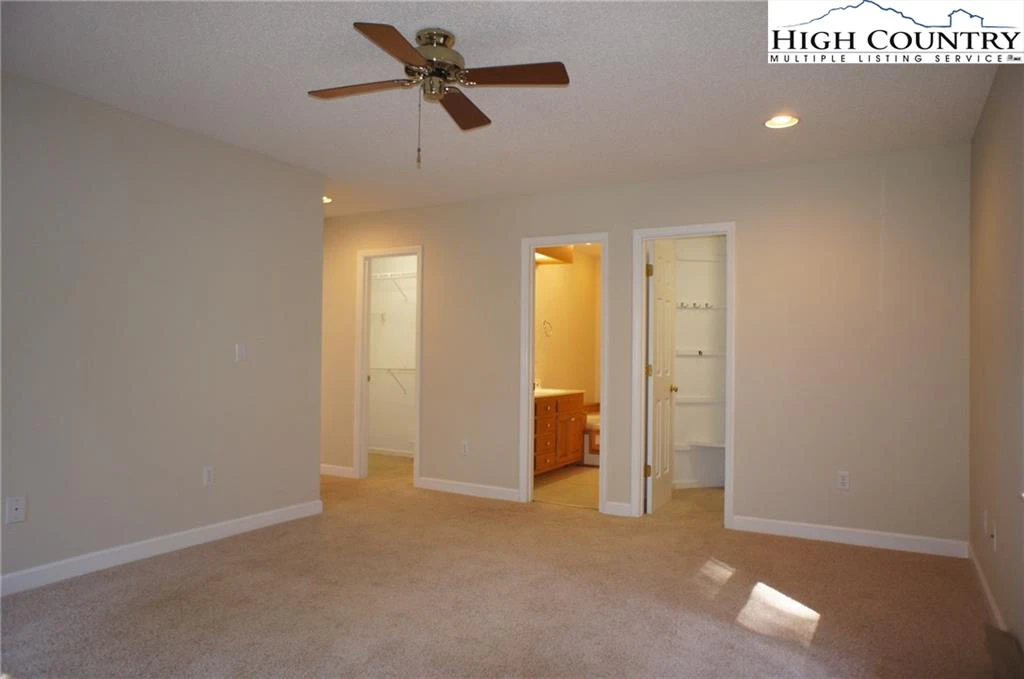 Image number 5 for the current listing