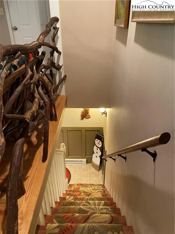 Image number 7 for the current listing
