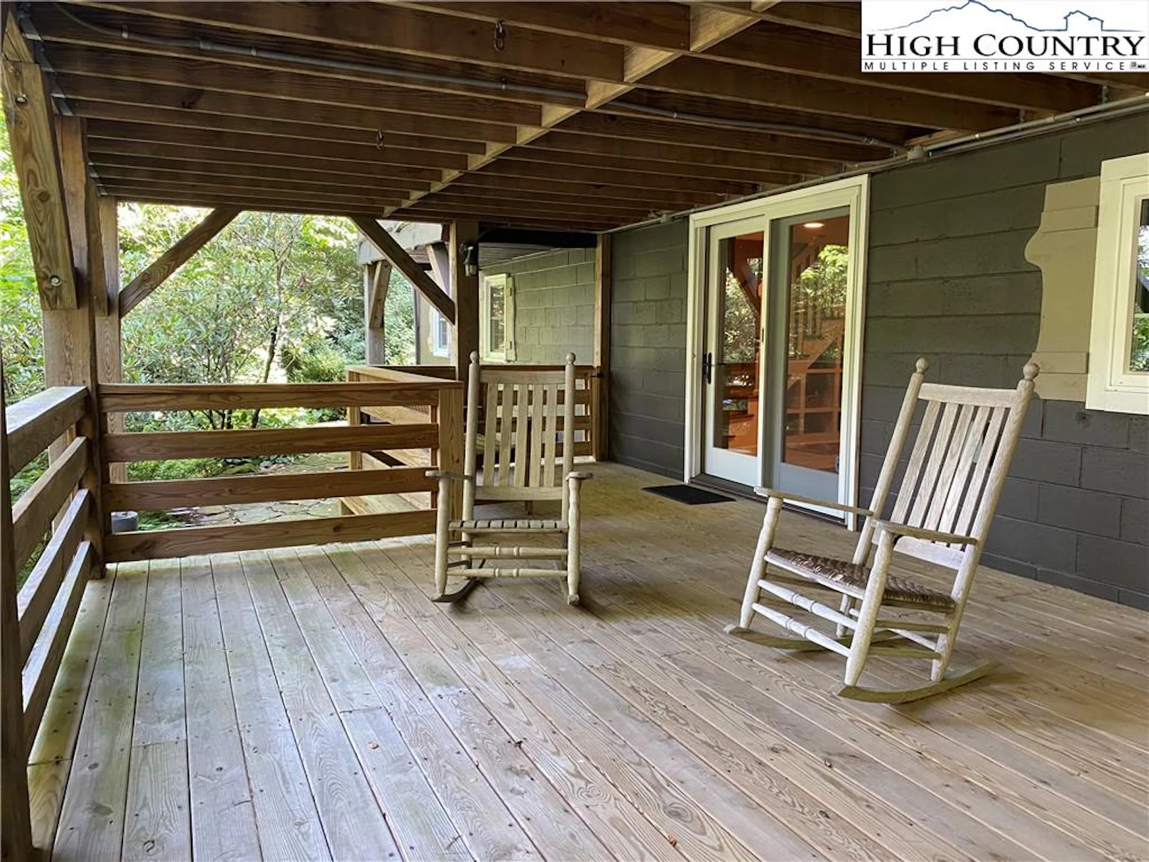 Image number 16 for the current listing