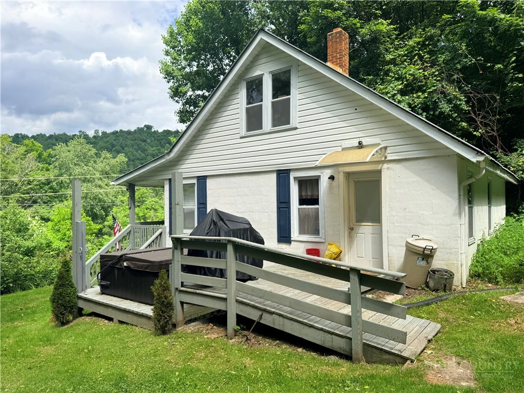 Image number 2 for the current listing