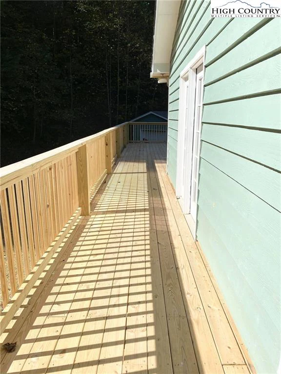 Image number 7 for the current listing