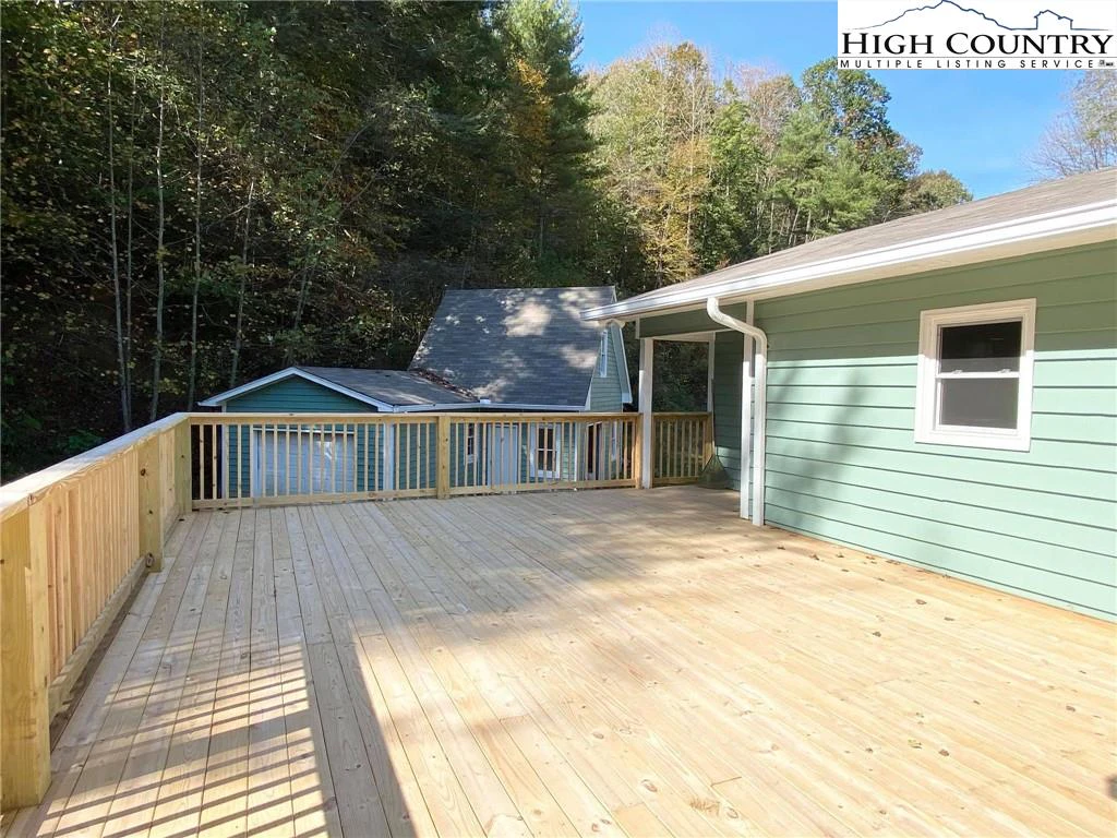 Image number 6 for the current listing