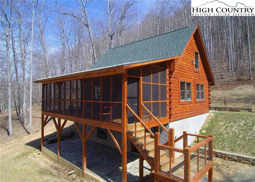 Image number 1 for the current listing