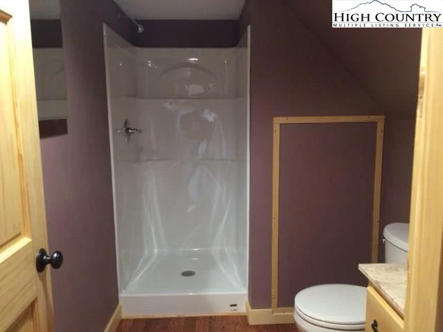 Image number 12 for the current listing