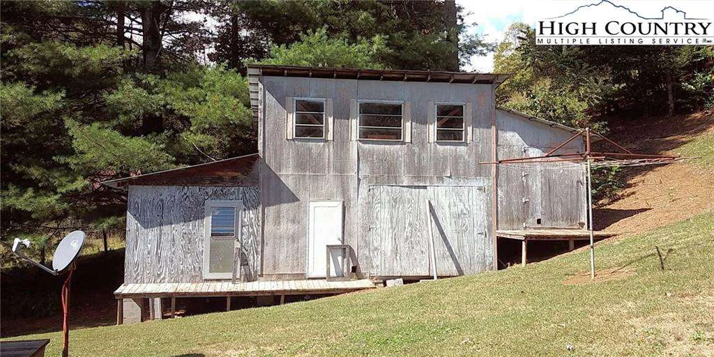 Image number 11 for the current listing
