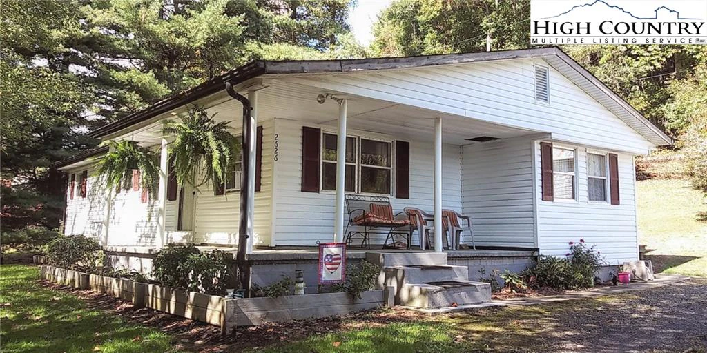 Image number 1 for the current listing