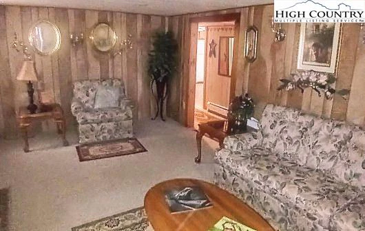 Image number 5 for the current listing