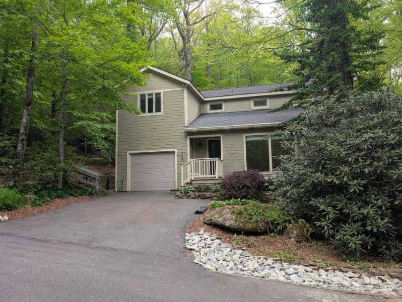 Image number 2 for the current listing