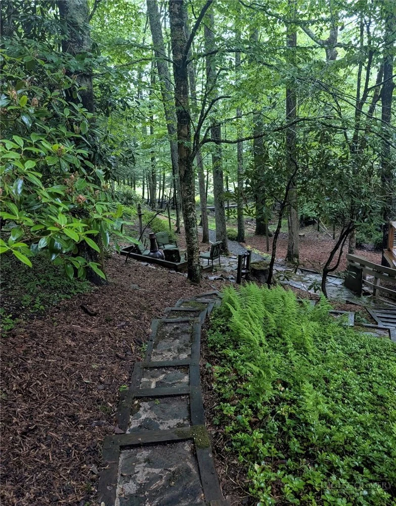 Image number 9 for the current listing