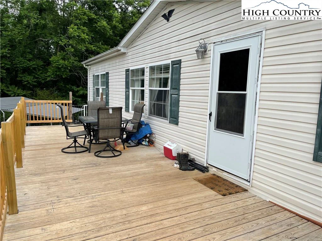 Image number 12 for the current listing