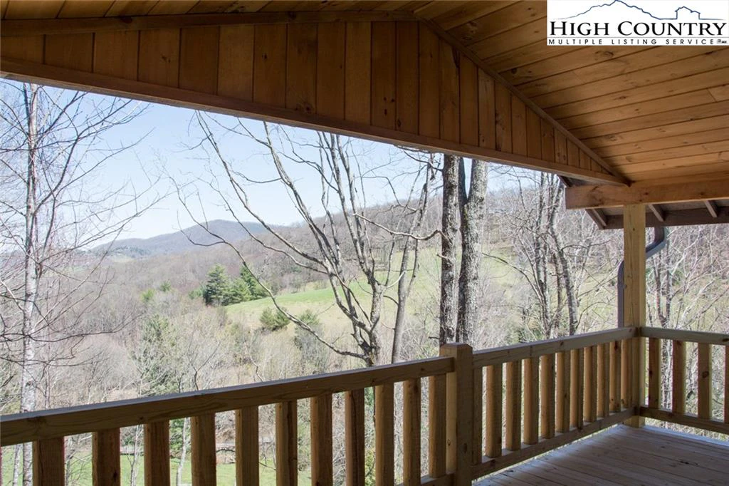 Image number 9 for the current listing