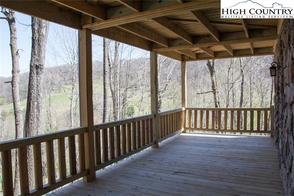 Image number 3 for the current listing