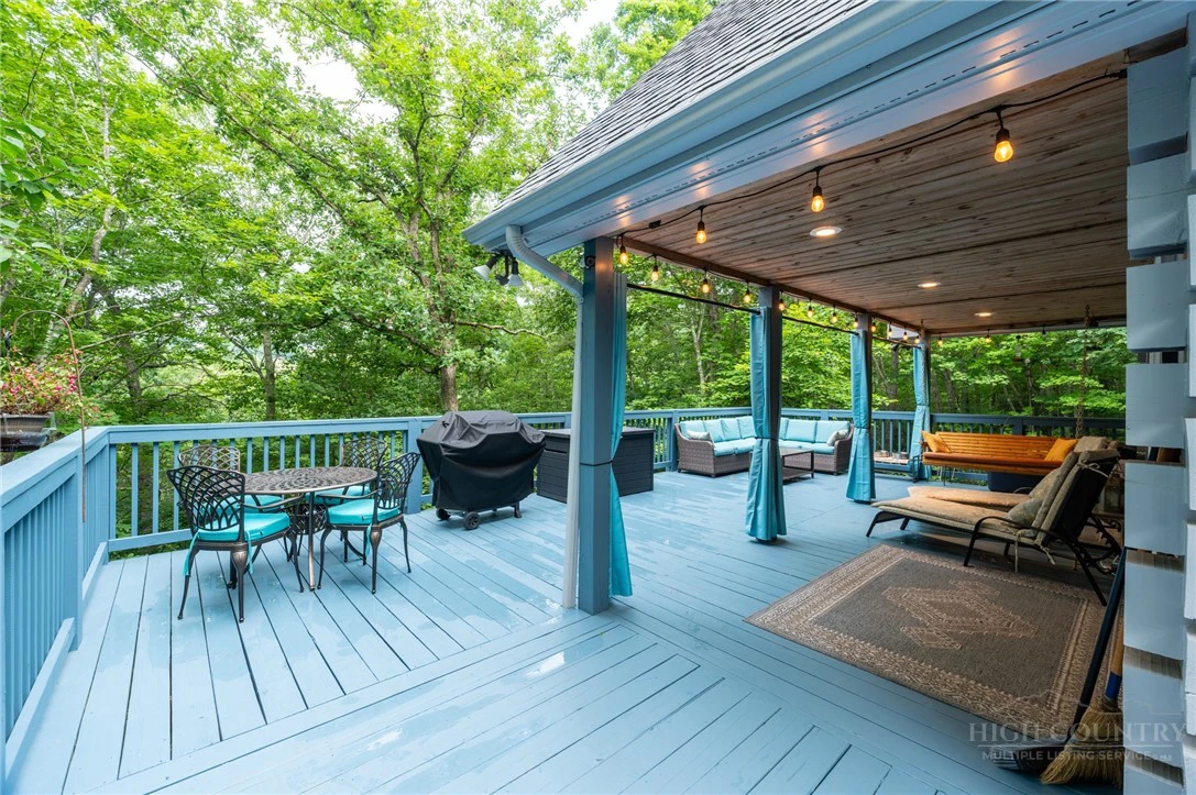 Image number 3 for the current listing