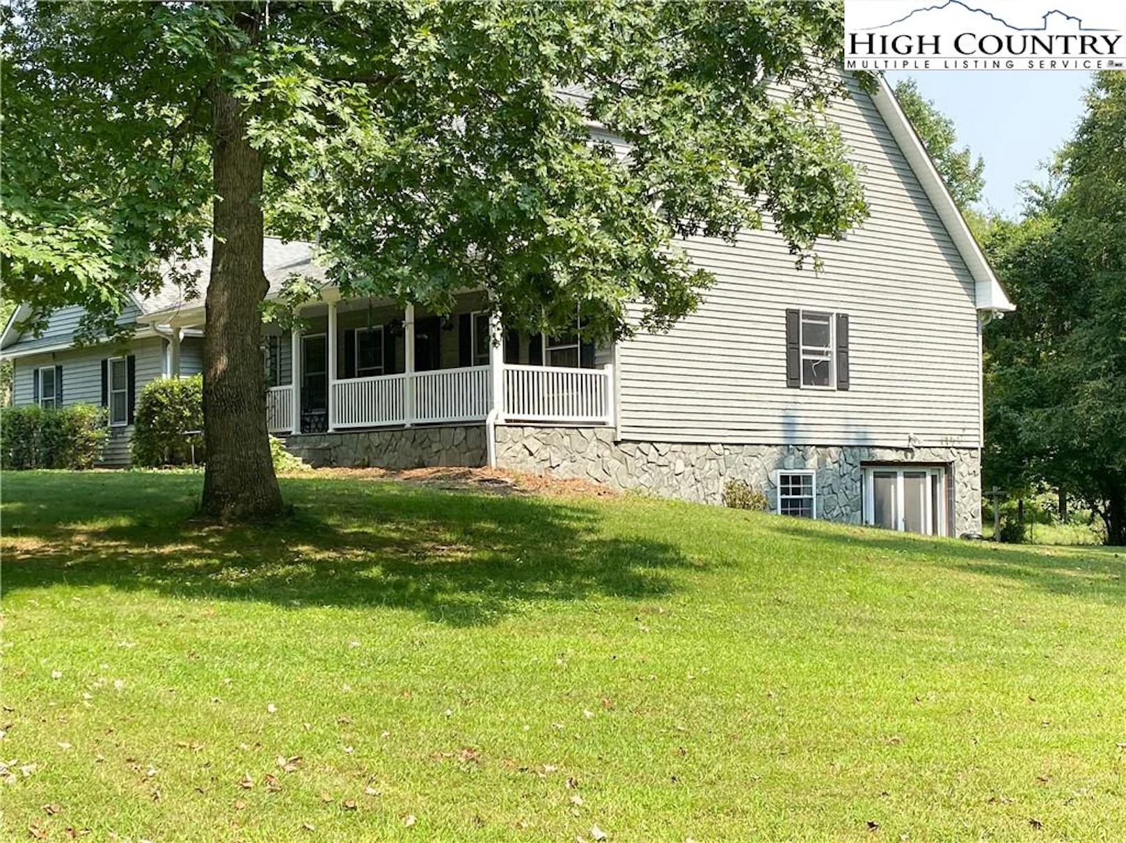 Image number 2 for the current listing