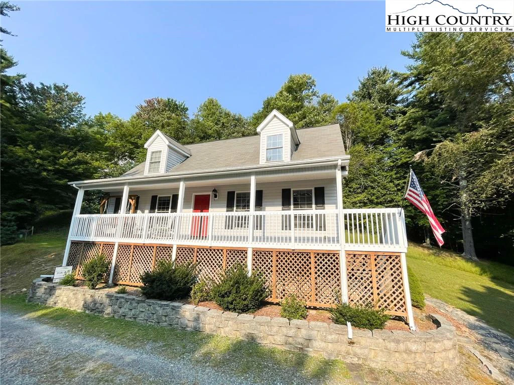 Image number 1 for the current listing