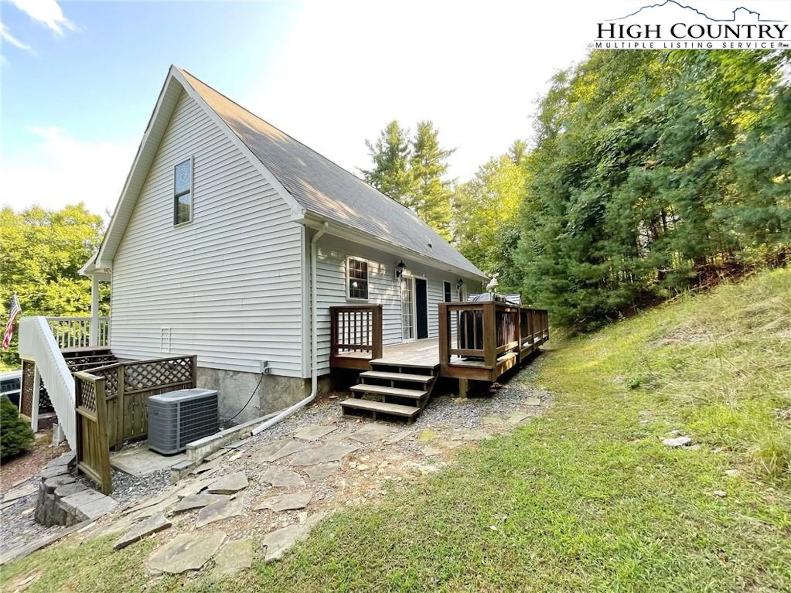 Image number 28 for the current listing