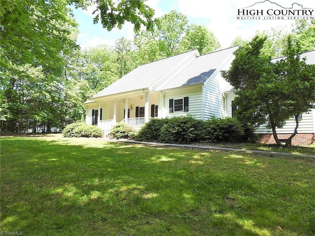 Image number 4 for the current listing