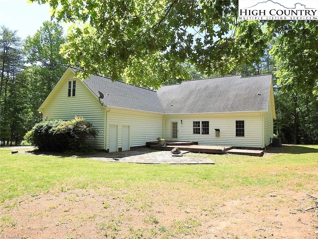Image number 3 for the current listing