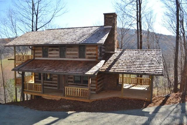 Image number 1 for the current listing