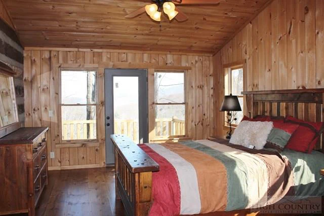 Image number 7 for the current listing