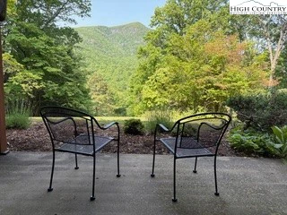 Image number 12 for the current listing