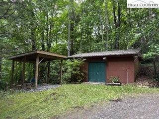 Image number 7 for the current listing