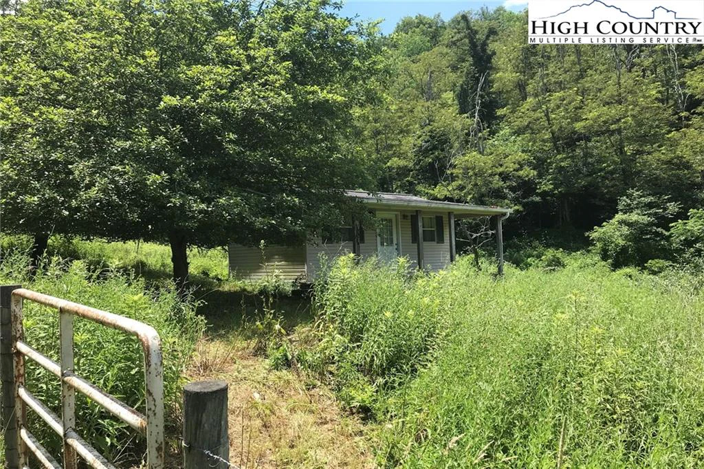 Image number 6 for the current listing
