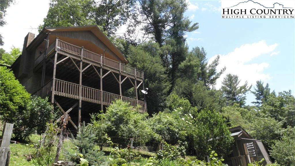 Image number 1 for the current listing