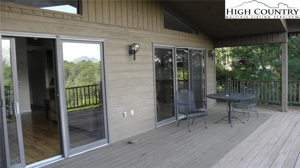 Image number 20 for the current listing
