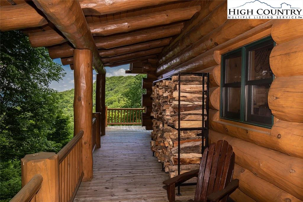 Image number 9 for the current listing