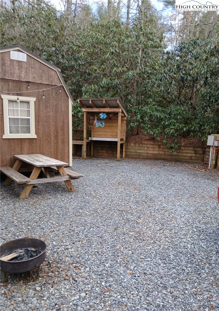 Image number 6 for the current listing