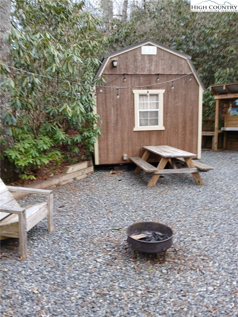 Image number 7 for the current listing
