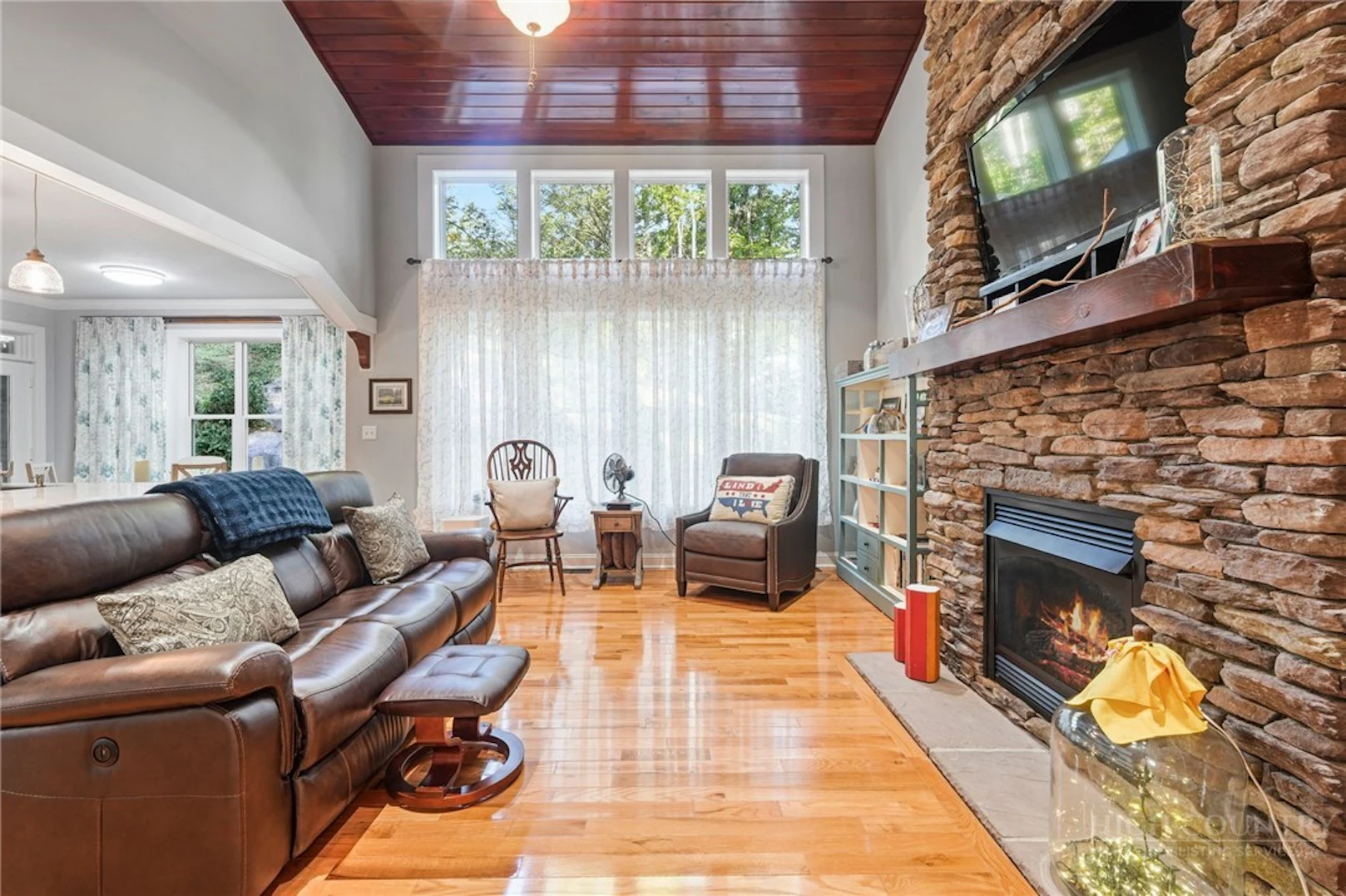 Image number 8 for the current listing