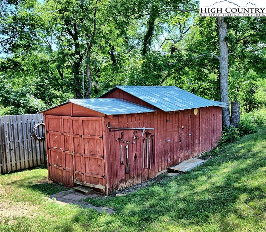 Image number 7 for the current listing