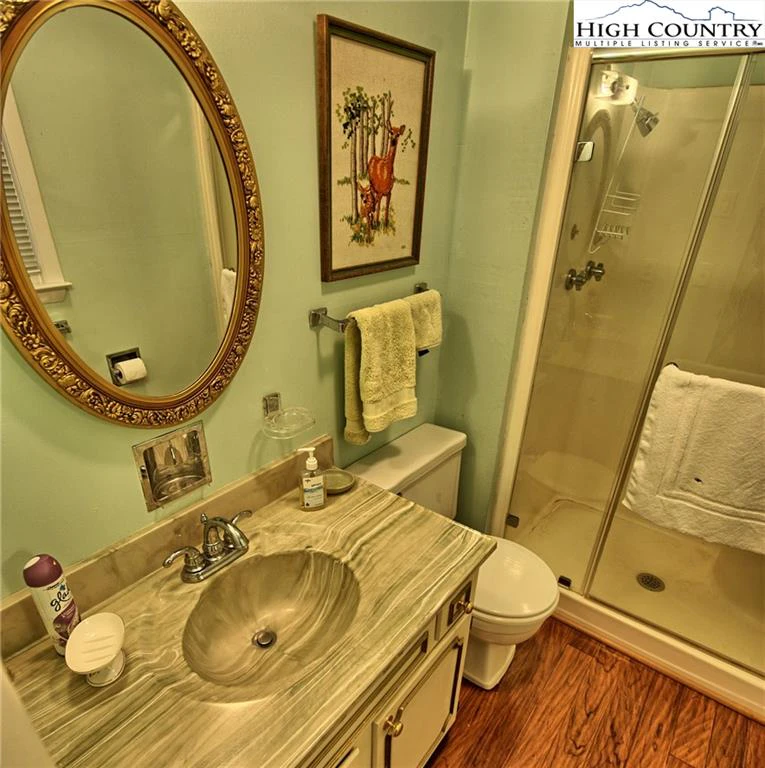 Image number 6 for the current listing