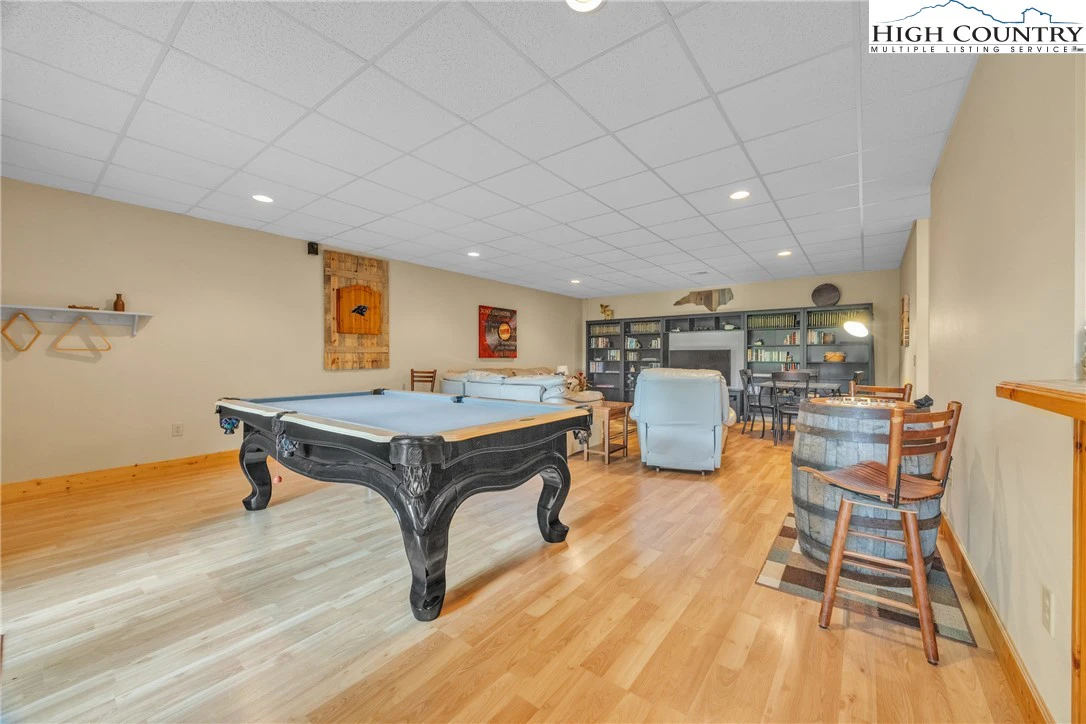 Image number 5 for the current listing