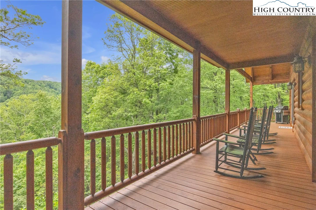 Image number 20 for the current listing