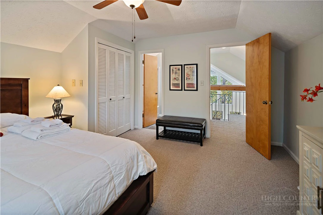 Image number 6 for the current listing