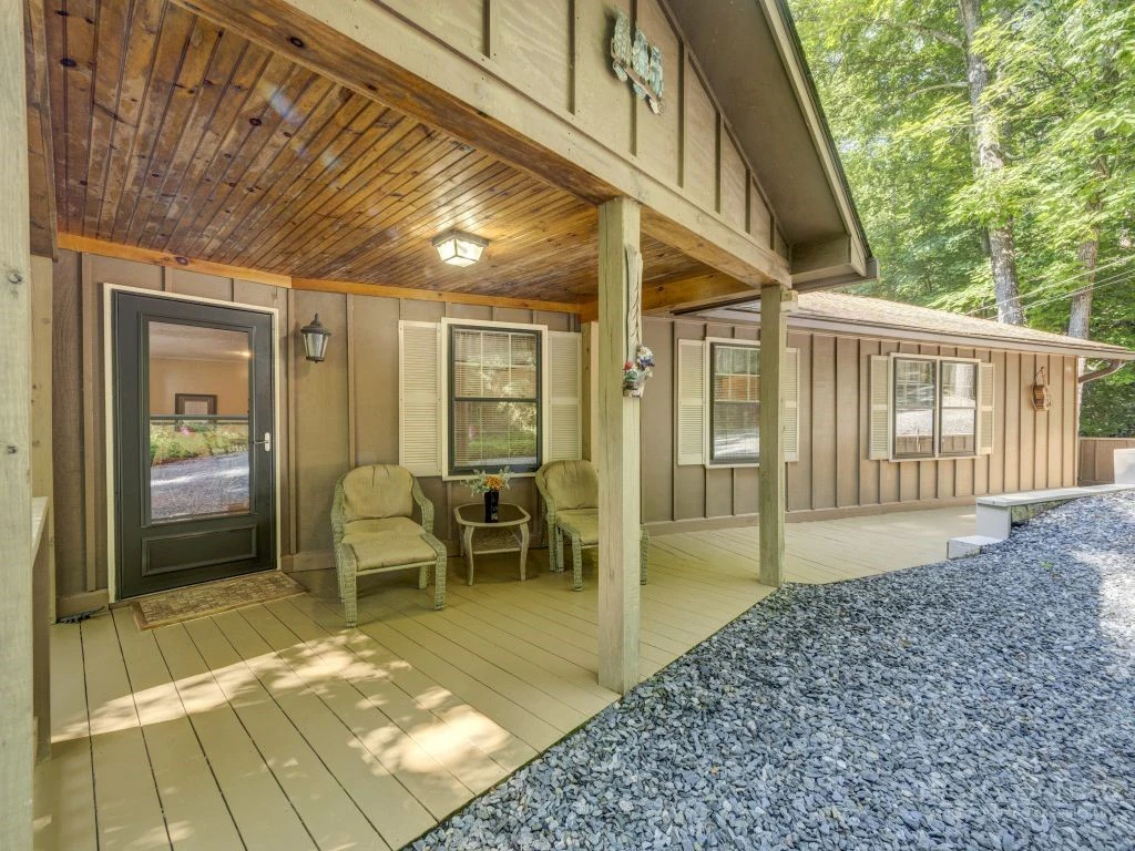 Image number 10 for the current listing