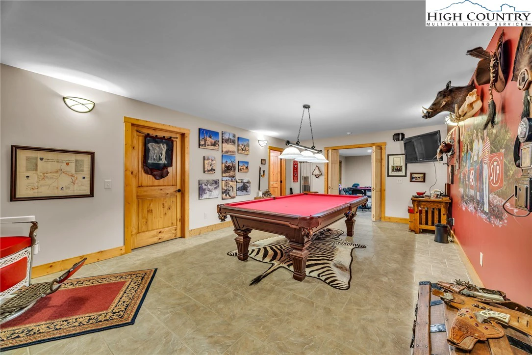 Image number 7 for the current listing