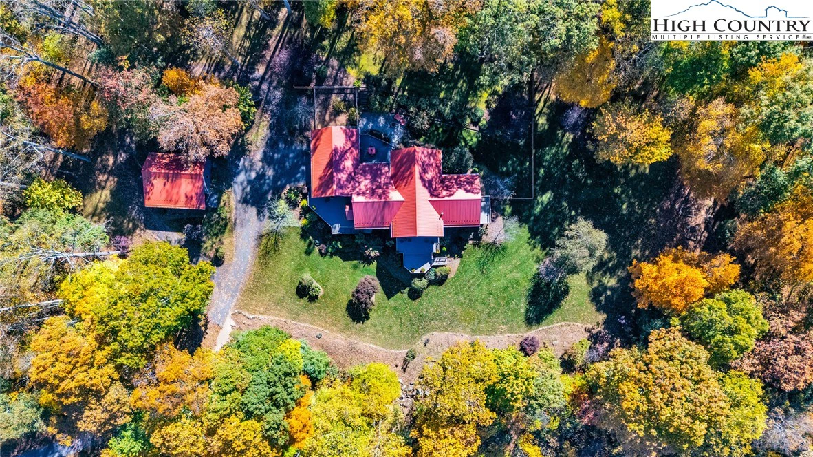 Image number 17 for the current listing