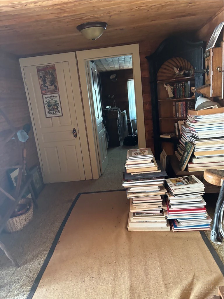 Image number 5 for the current listing