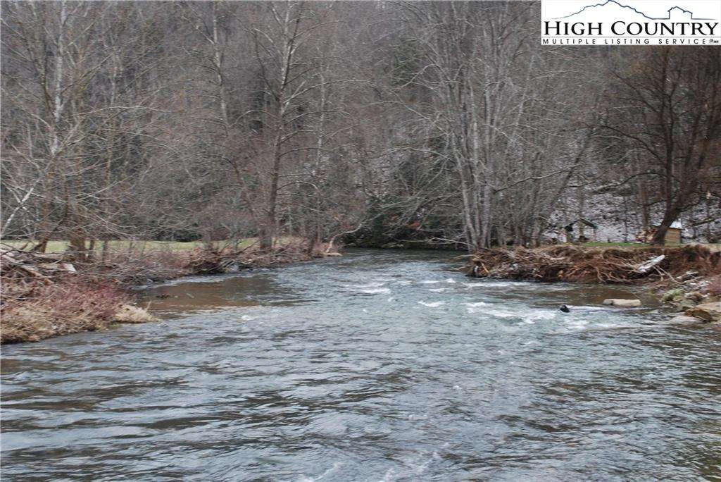 Image number 17 for the current listing
