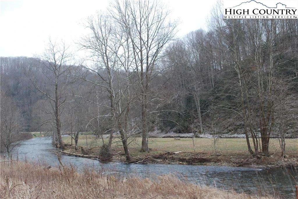 Image number 19 for the current listing