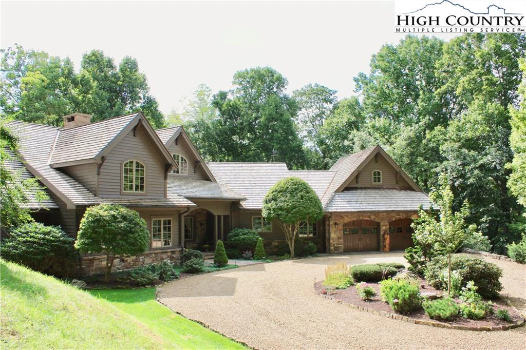 Image number 1 for the current listing