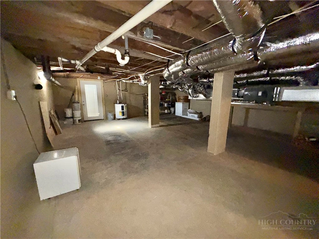 Image number 9 for the current listing