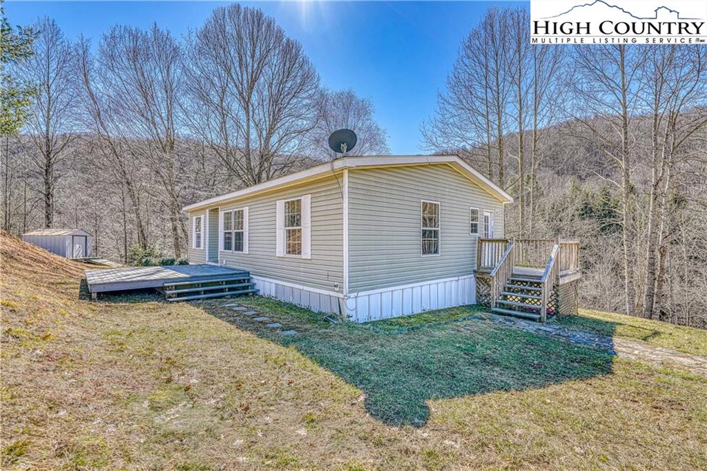Image number 4 for the current listing