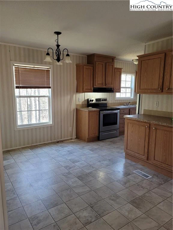 Image number 8 for the current listing