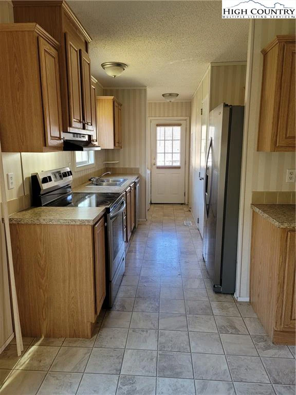 Image number 9 for the current listing