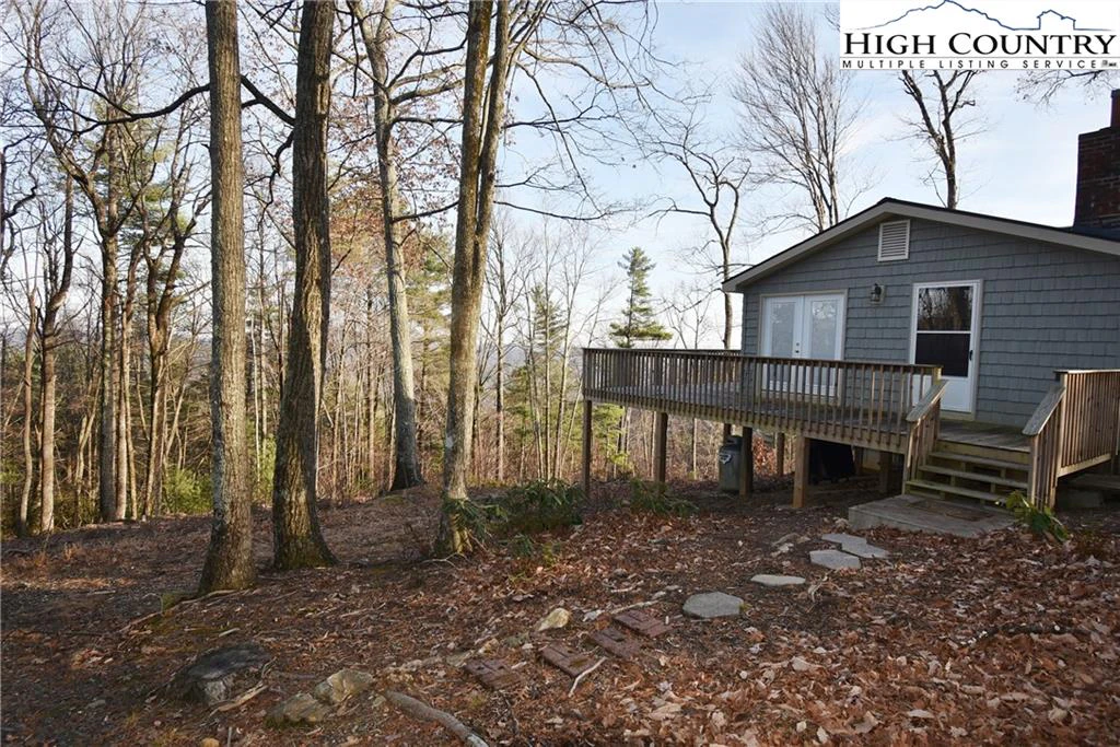 Image number 15 for the current listing